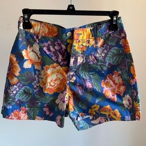 ✨Urban Outfitters XS Floral Shorts